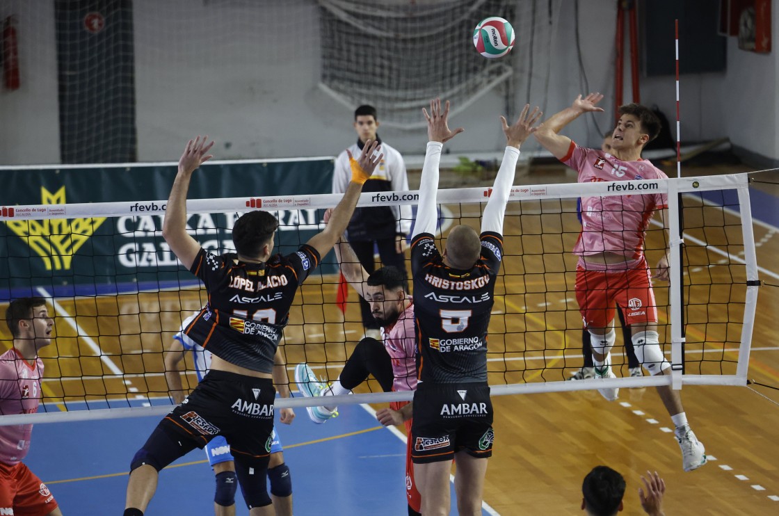 El Pamesa Teruel Voleibol se rehace en el momento indicado