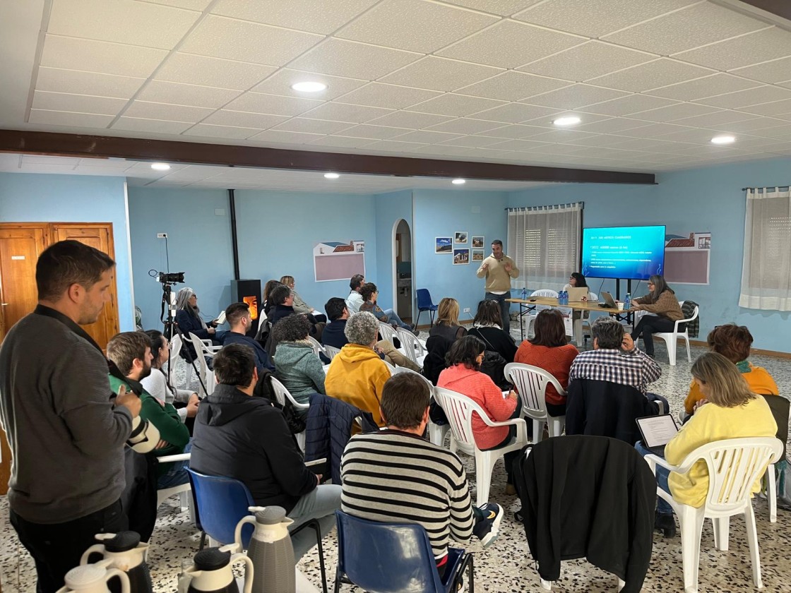 El CIT analiza en una jornada en Celadas el problema de la vivienda en el medio rural turolense