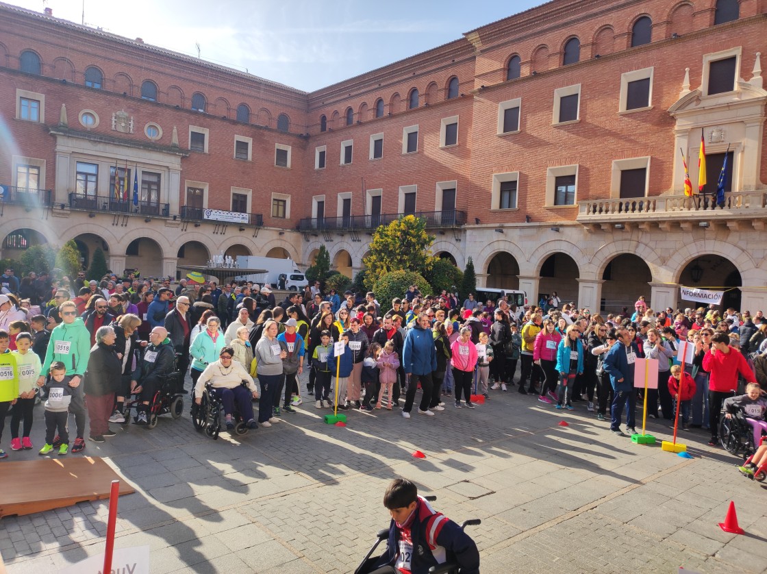 Más de 2.000 personas se dieron cita  en la Carrera Solidaria por la Discapacidad