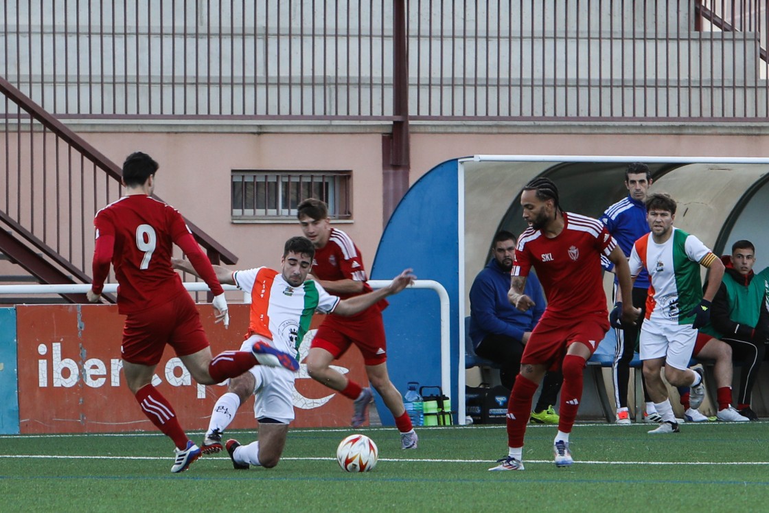 Primera victoria del Cella para abrir sus esperanzas de permanencia (3-1)