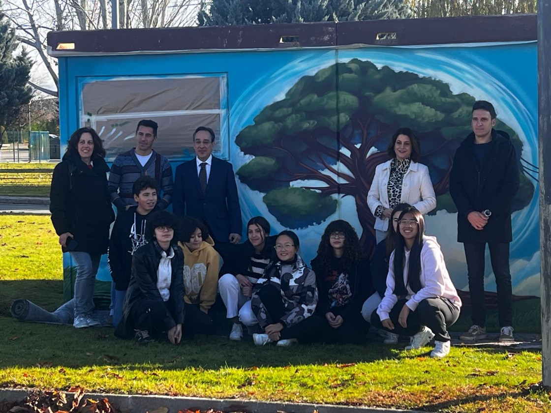 Endesa premia el boceto de un alumno del IES Francés de Aranda de Teruel en el concurso 'ConectArte'