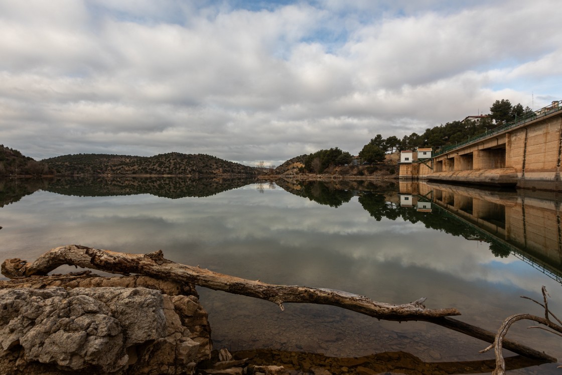 El pantano del Arquillo de San Blas llega al mes de diciembre con un 84% de agua embalsada