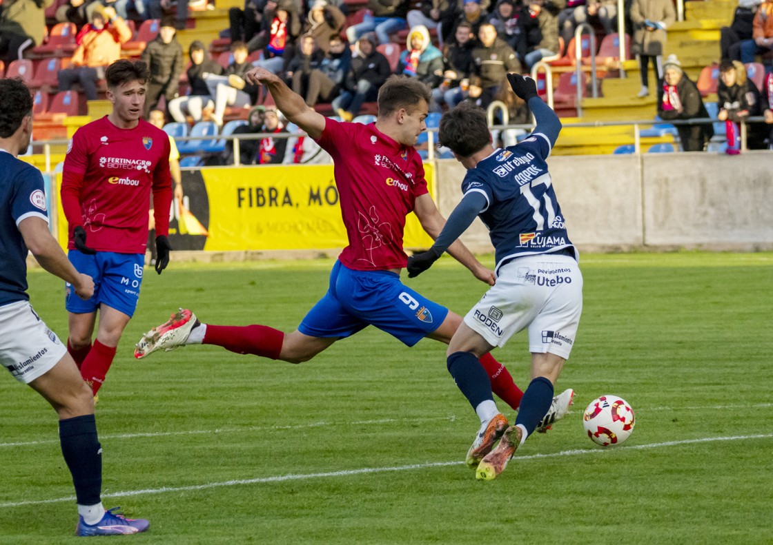 Diez meses después, el CD Teruel logra encadenar más de un triunfo seguido