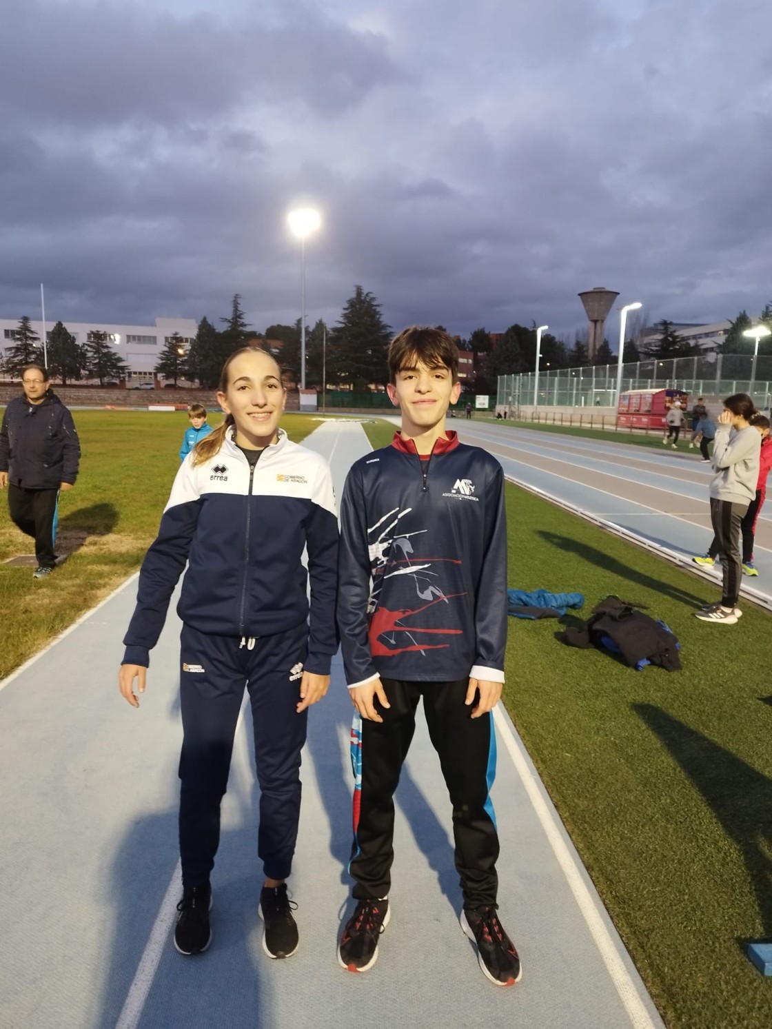 Alba López y Diego Buj representarán a Teruel en el Campeonato de España por Clubes sub-16 de atletismo