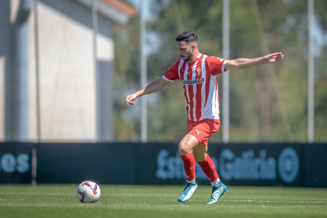 Jesús Bernal sufre una lesión en su rodilla derecha que amenaza el resto de su temporada