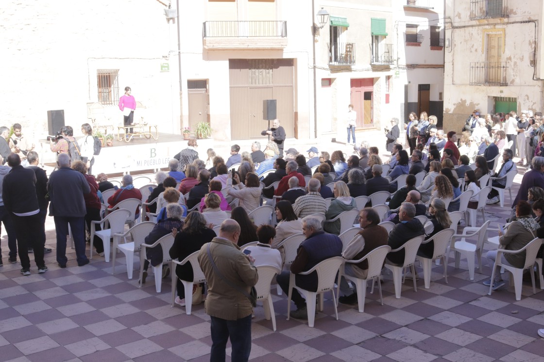 Libros despide el año celebrando  el Festival Literario Navideño