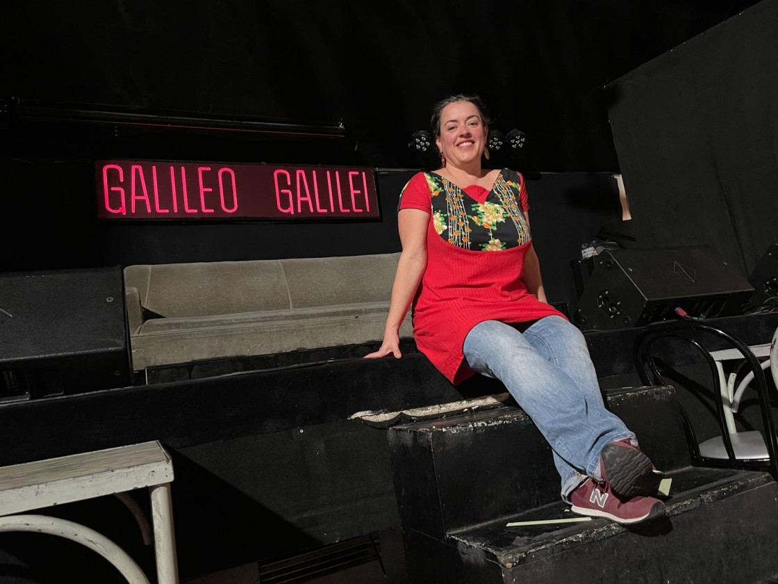 Laura Ruiz, miembro de Los Ases del Jiloca y una de las organizadoras del festival de humor Enluquecidos: “Trabajamos un montón para organizar Enluquecidos, pero  es que lo pasamos tan bien”