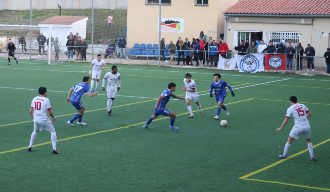 Utrillas y Épila regalan un hermoso partido que se queda en tierra minera (3-2)