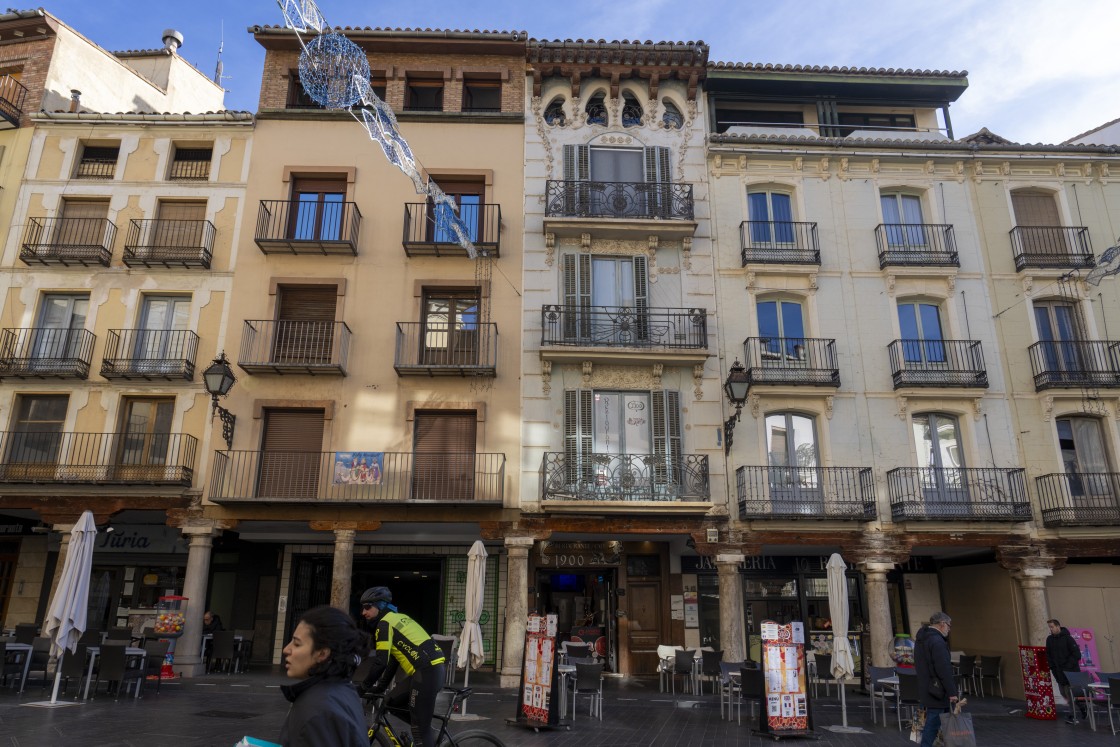 La casa modernista de la Madrileña volverá a su color original tras su próxima restauración