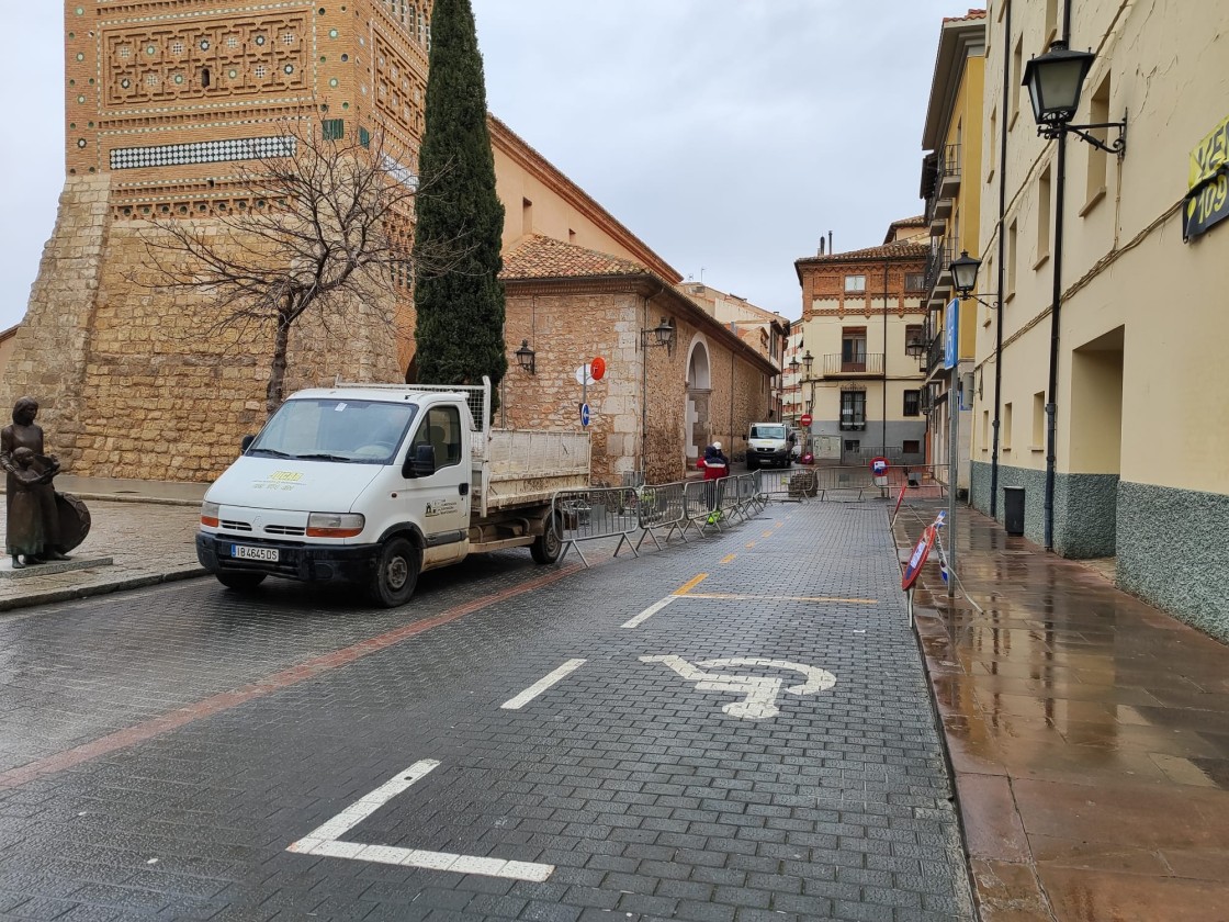 Cortada al tráfico la calle San Martín de Teruel hasta el viernes