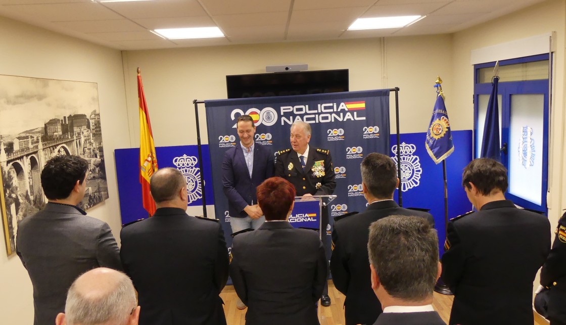 La Policía Nacional celebra en la Comisaría Provincial de Teruel su 201 aniversario