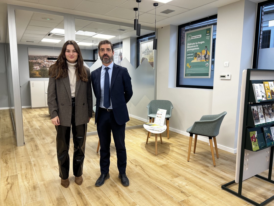 Caja Rural de Teruel conmemora sus 50 años de servicio en Híjar con una nueva oficina en la localidad