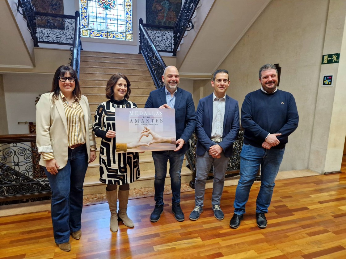 El periodista Javier Sardá y el alcalde de Madrid, entre los homenajeados con las Medallas de los Amantes