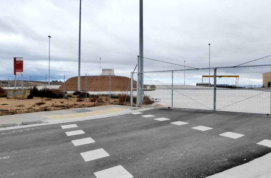 Guitarte defenderá en las Cortes que Teruel acoja el puerto seco de Valencia