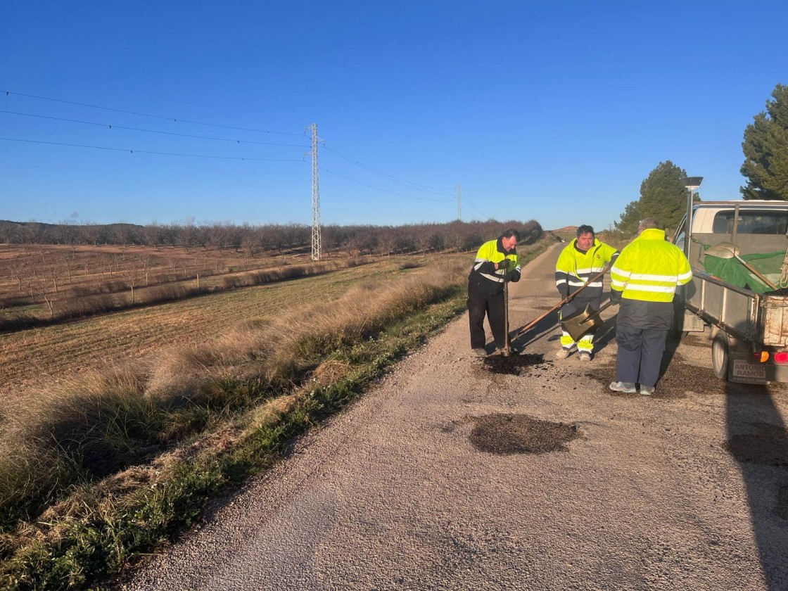 Alcañiz acondiciona el Camino  de la Vía, un acceso a Motorland