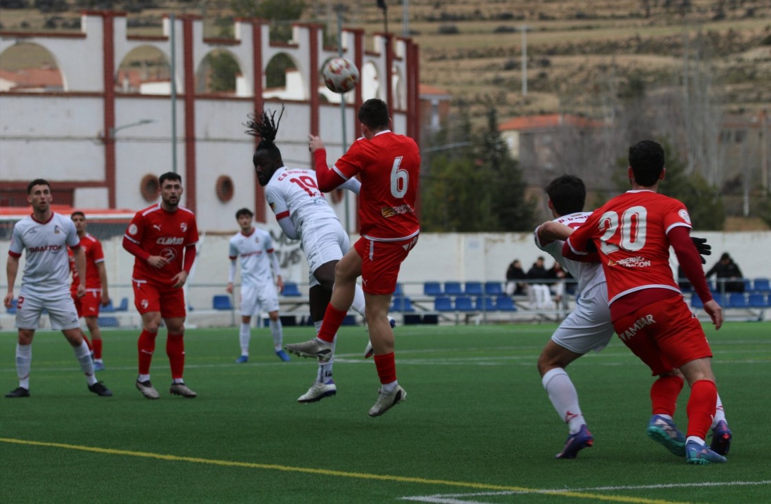 El Utrillas busca huir de la quema; el Andorra y el Calamocha seguir de dulce