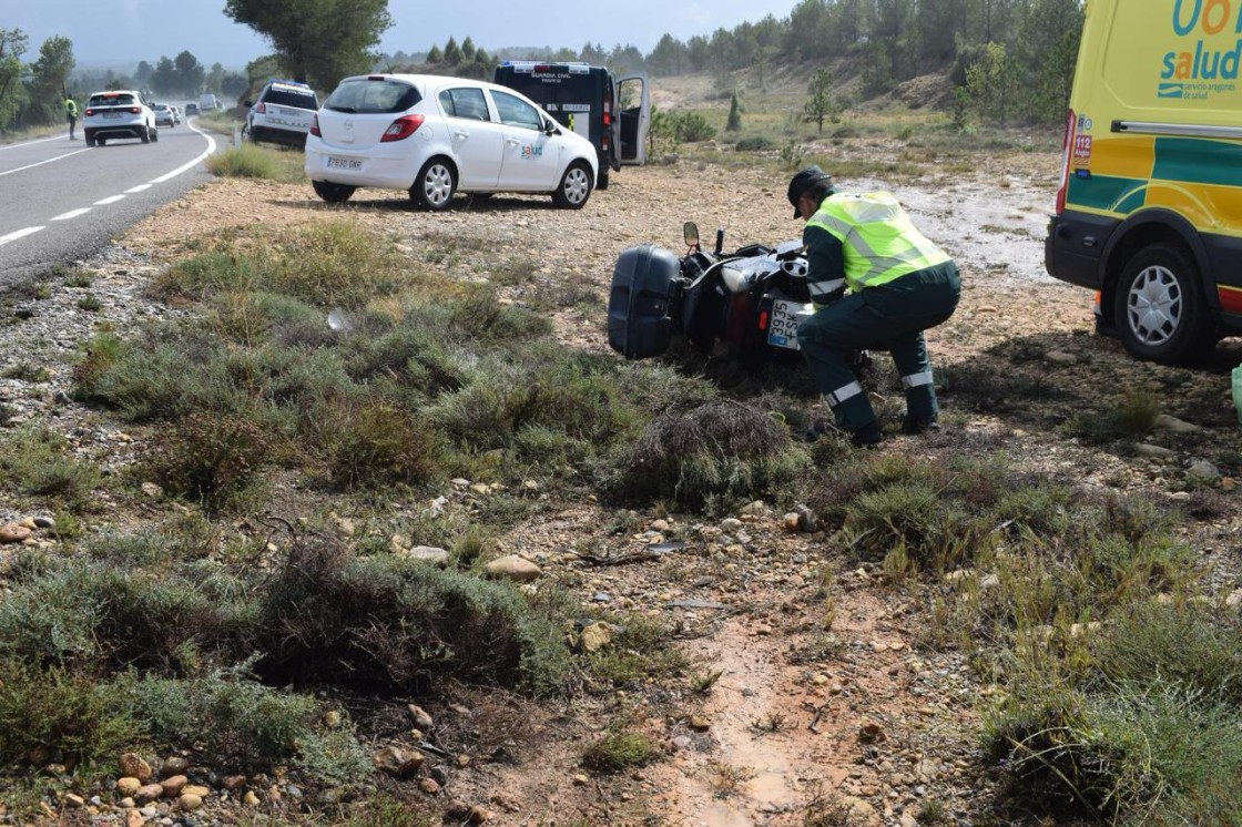 Un motorista resulta herido grave en un accidente en el término municipal de Loscos