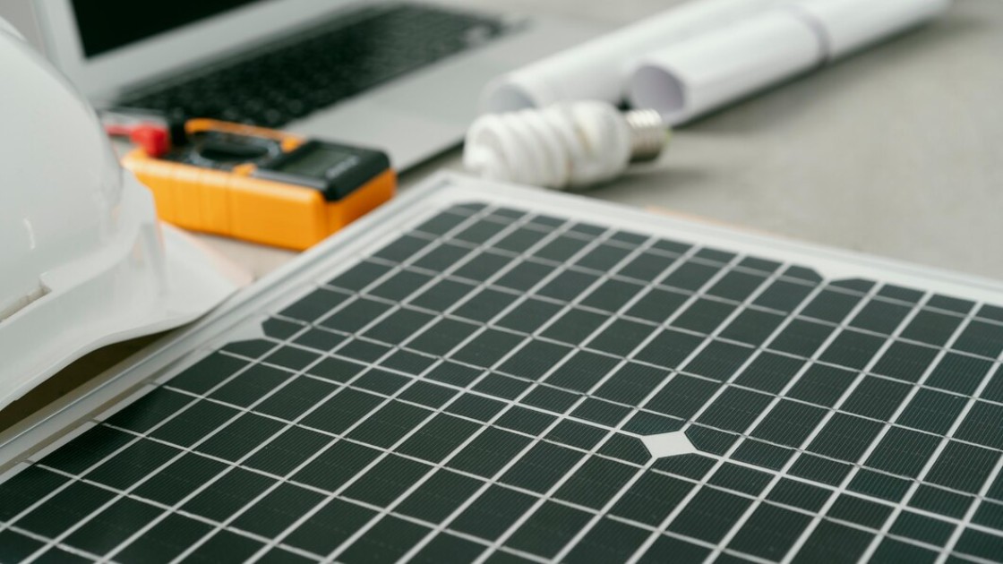 Kits solares: una guía completa para iniciarte en el autoconsumo