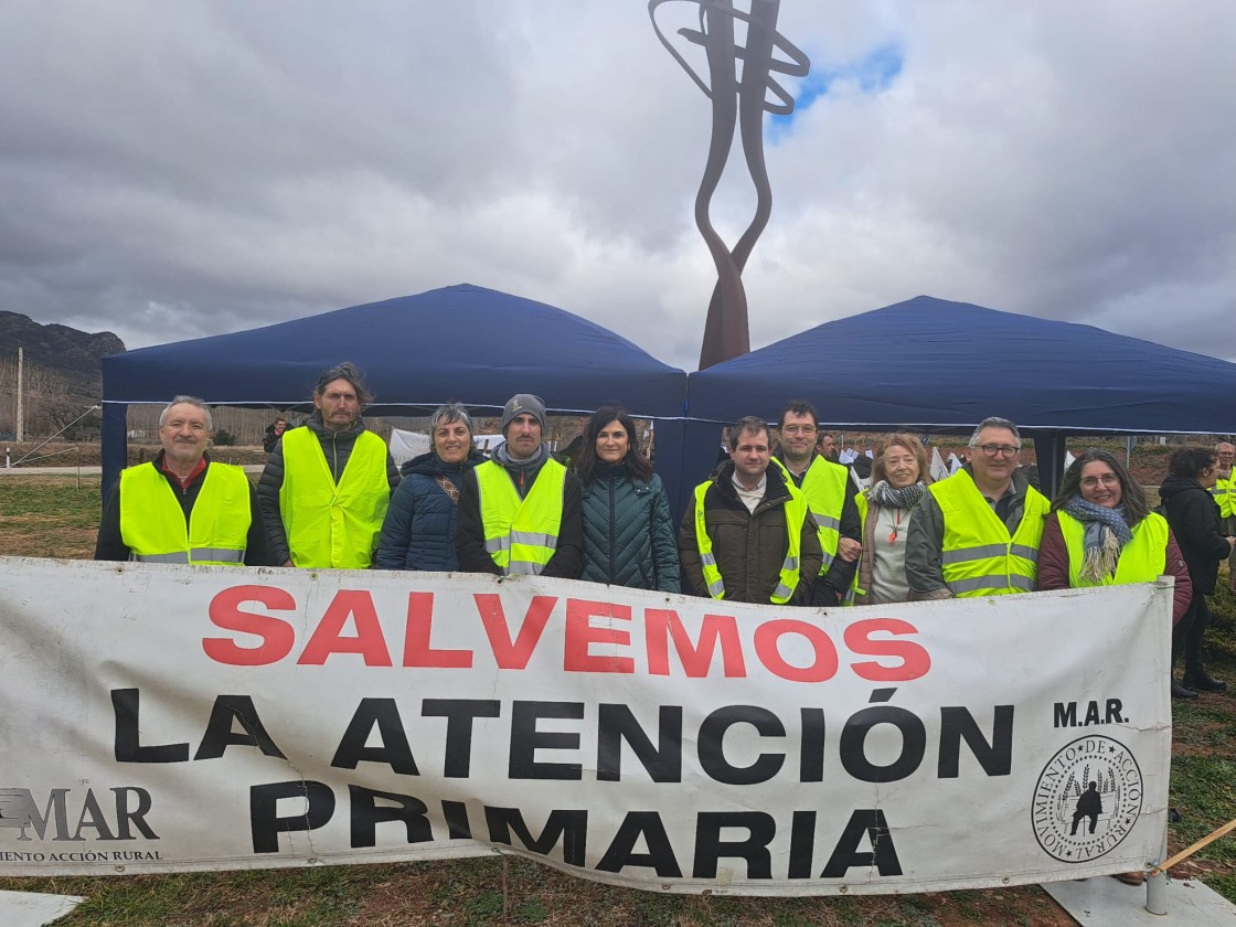 CHA apoya en Montalbán la denuncia ante la  pésima gestión sanitaria del Gobierno de Aragón y exige soluciones para el medio rural