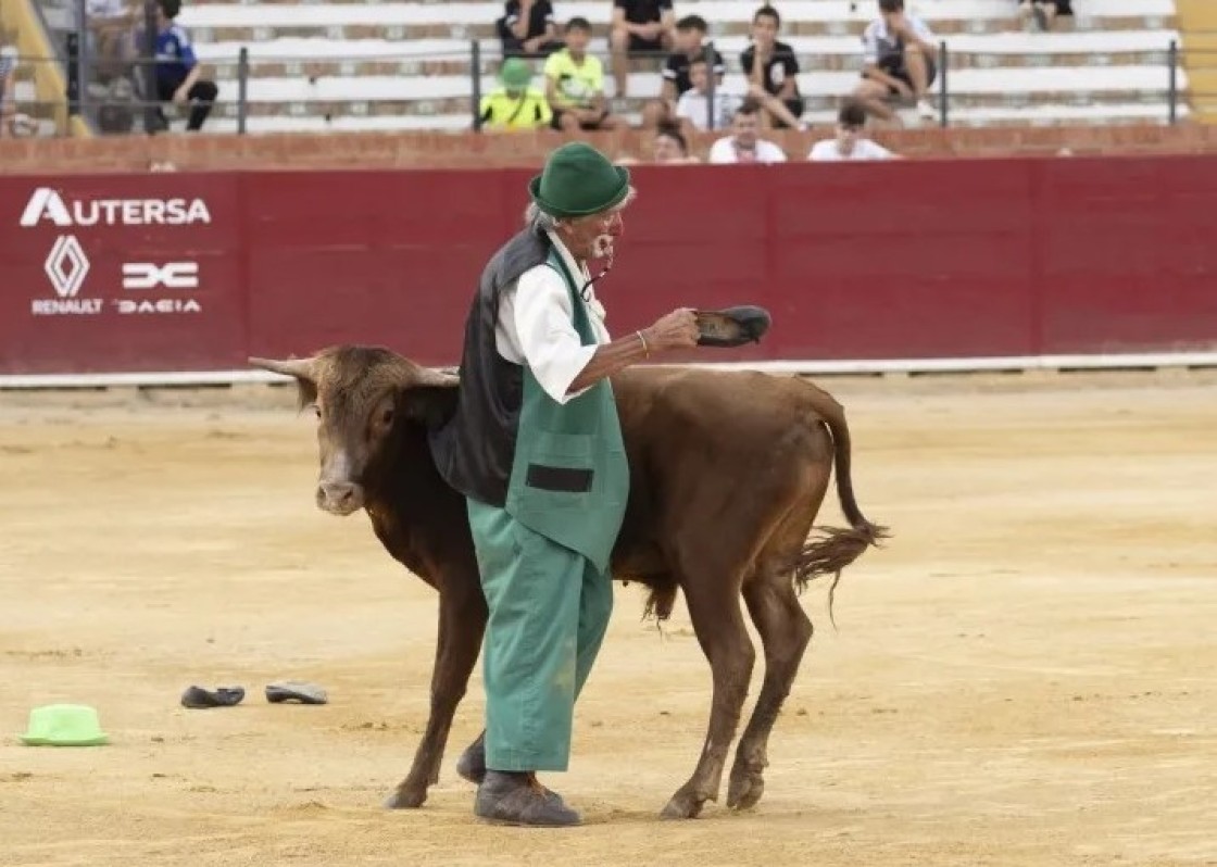 Los artistas taurinos de talla baja ganan la mano judicial en Málaga