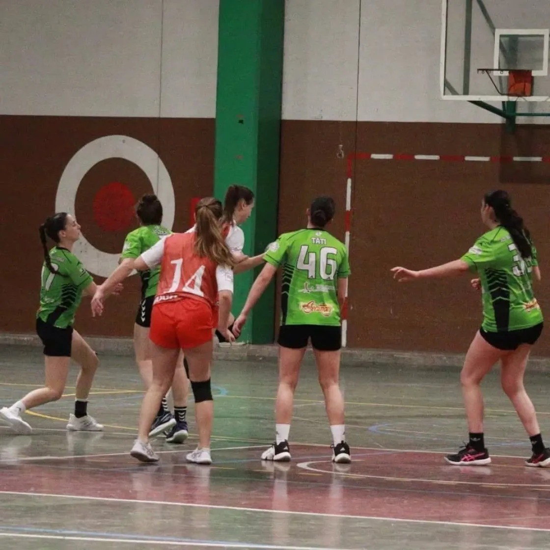 Las chicas de Balonmano Mora, a romper la mala racha en casa