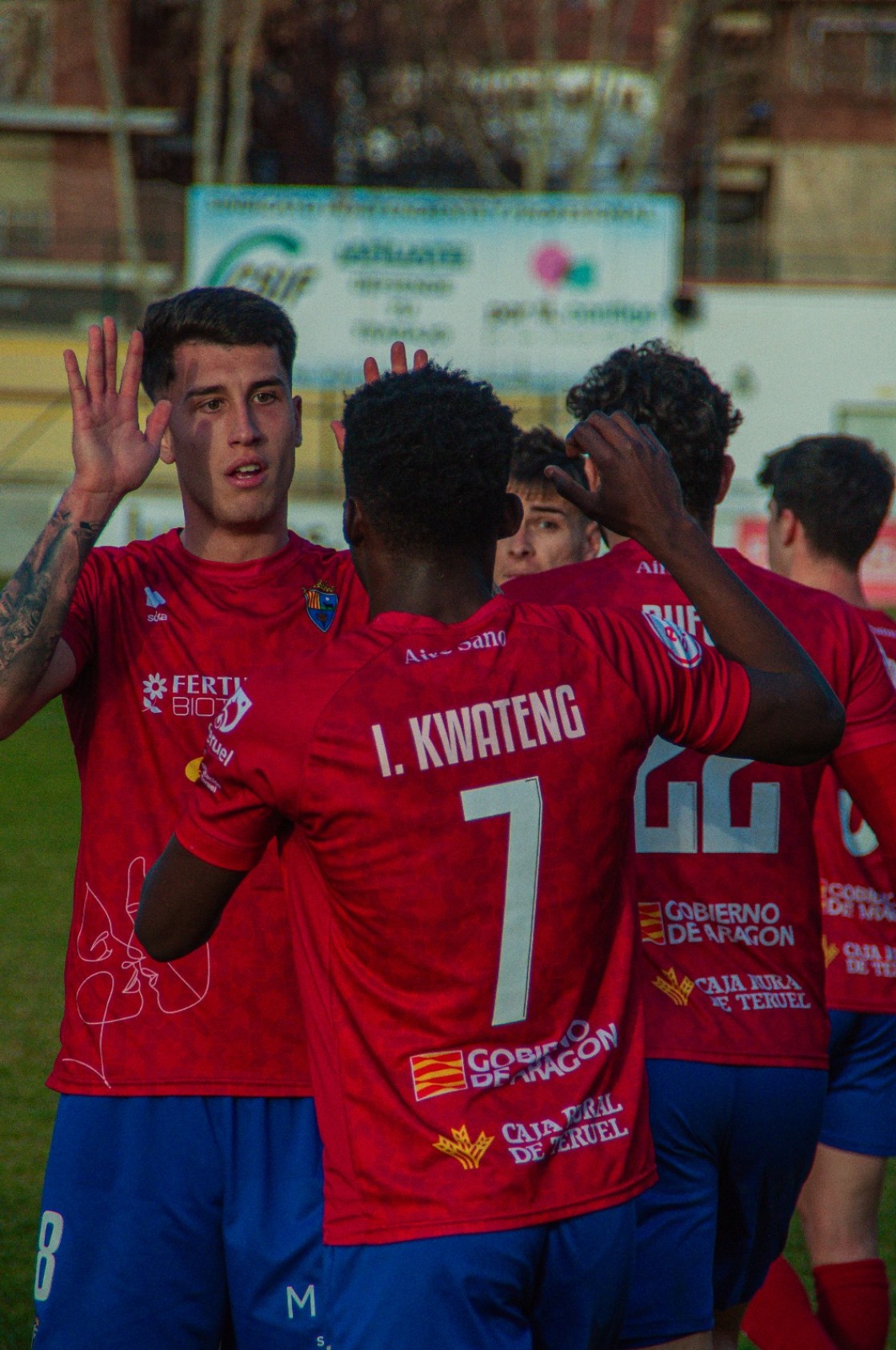 El CD Teruel se lleva en el último minuto el beso de una victoria esquiva hasta el final (1-2)