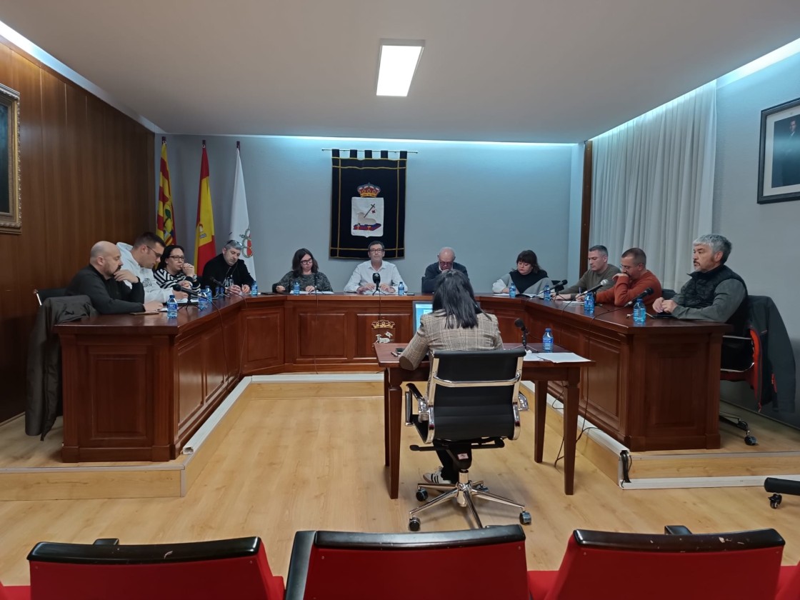 El Ayuntamiento de Andorra reclama el acondicionamiento e incorporación a la red de carreteras autonómica de la pista minera