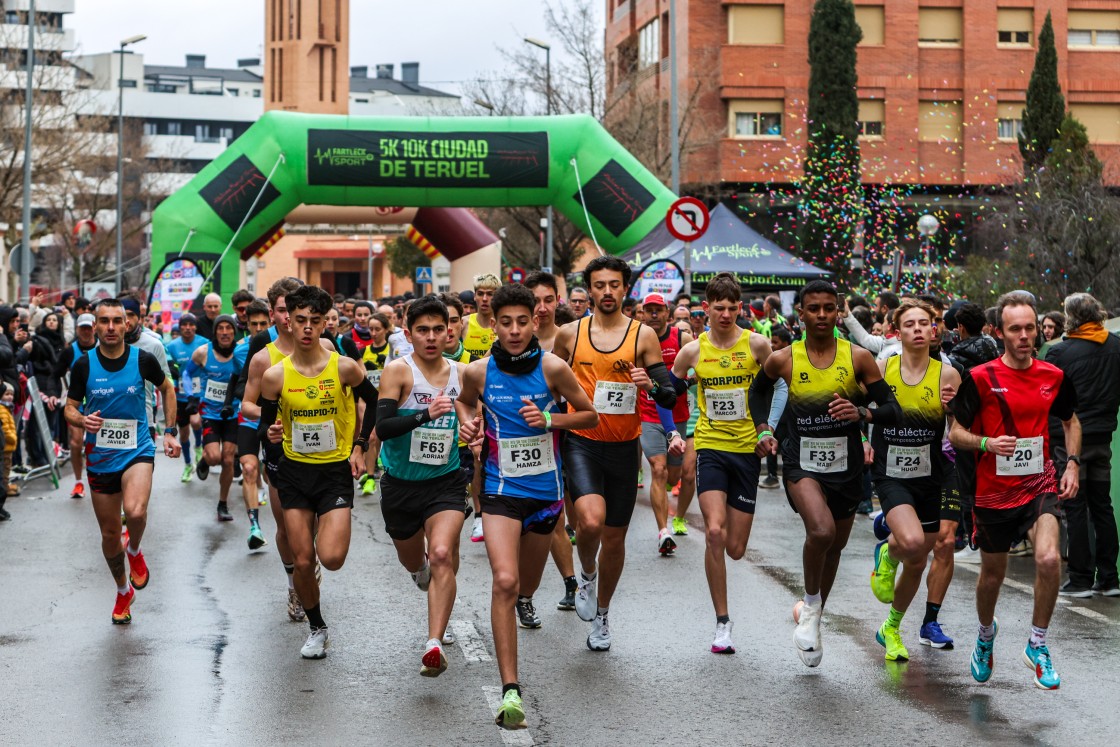 Luis Agustín y Ainoa Casalod dan color local a la 10K de Teruel