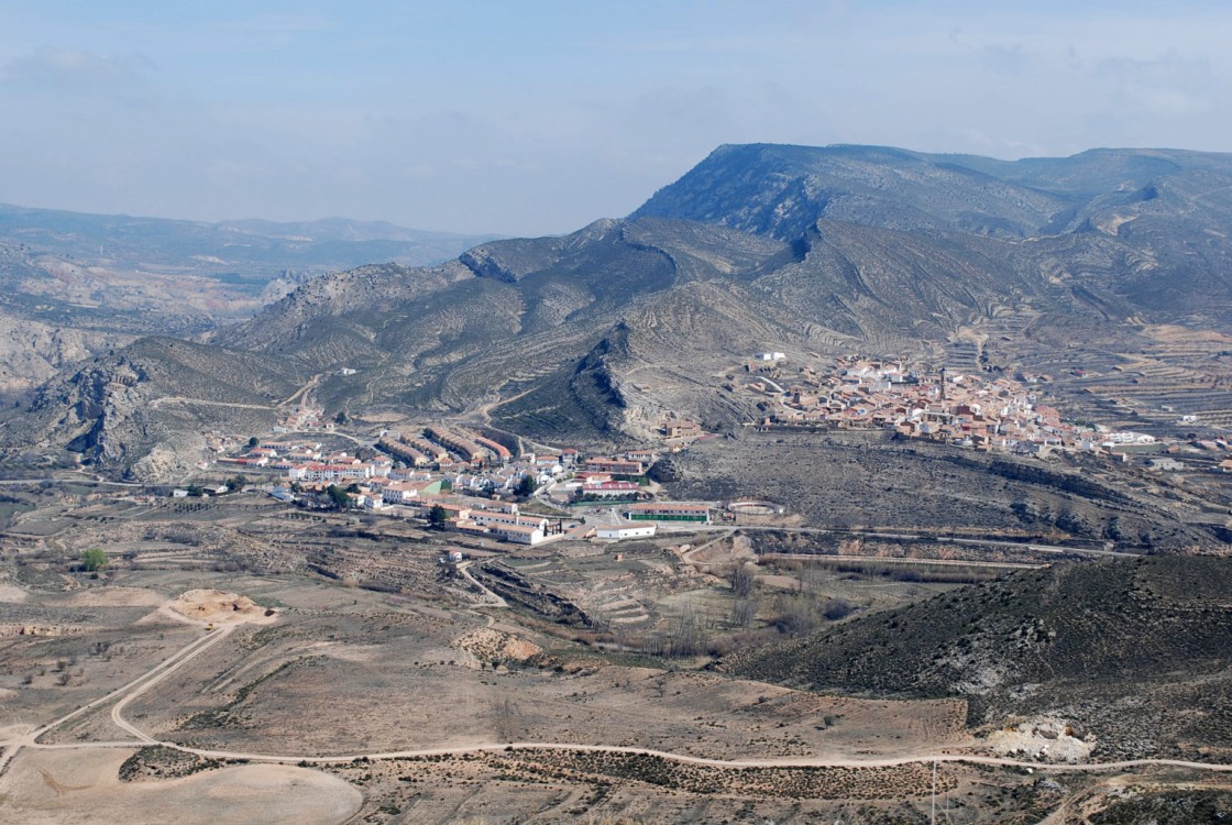 El cuartel de la Guardia Civil en Ariño cierra definitivamente tras la pérdida de agentes  en la provincia