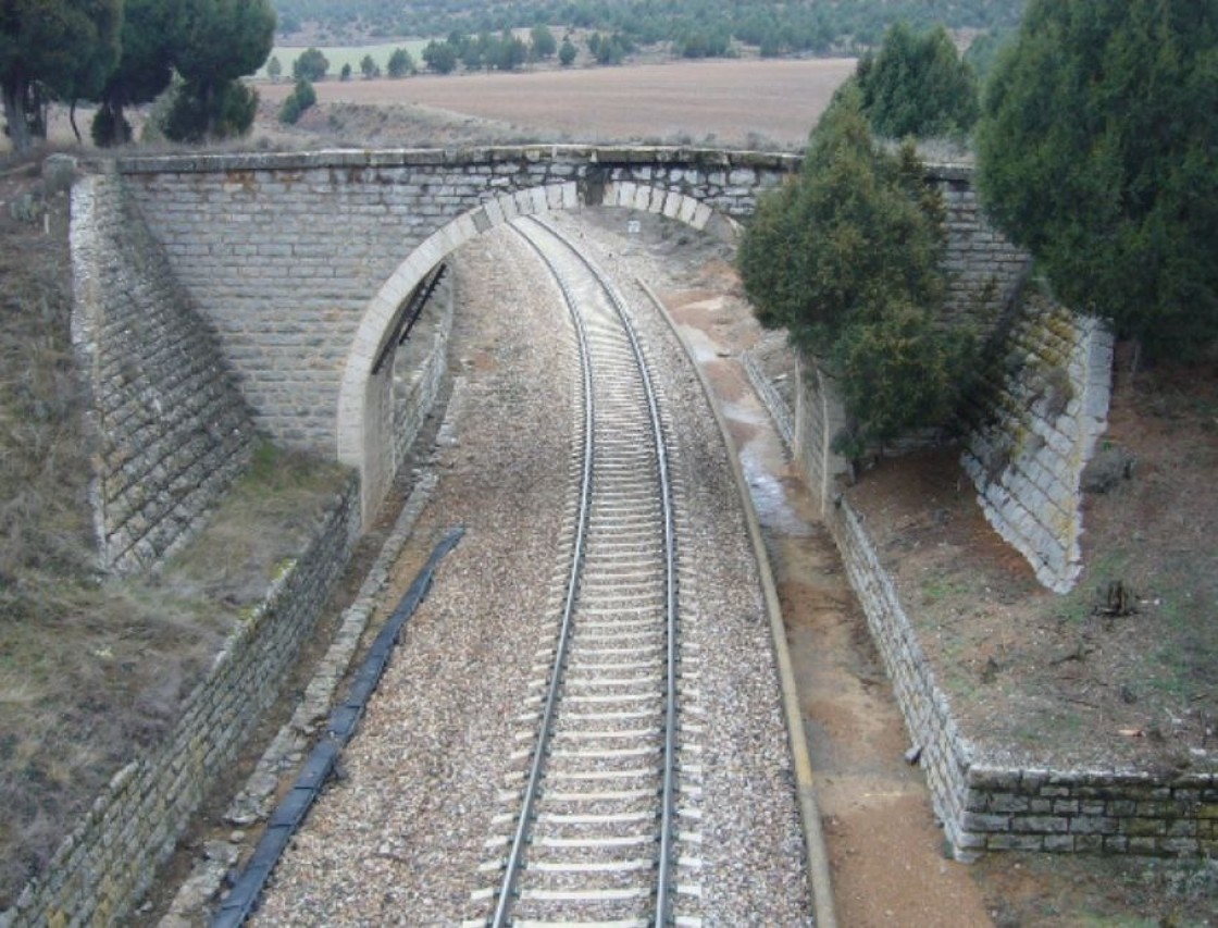 Ayuntamientos valencianos, las plataformas ciudadanas en Defensa del Ferrocarril de Teruel y Teruel Existe anuncian acciones reivindicativas para mantener los puentes centenarios de la vía