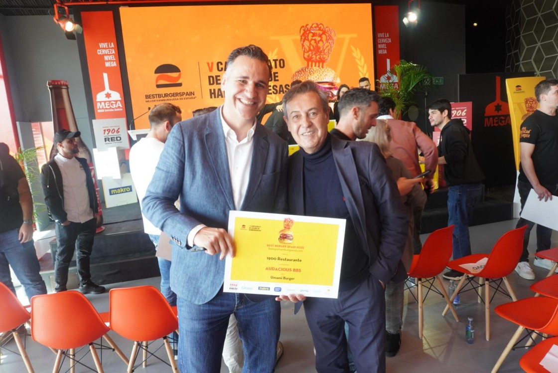 La hamburguesa con notas asiáticas del 1900 se alza con un premio nacional