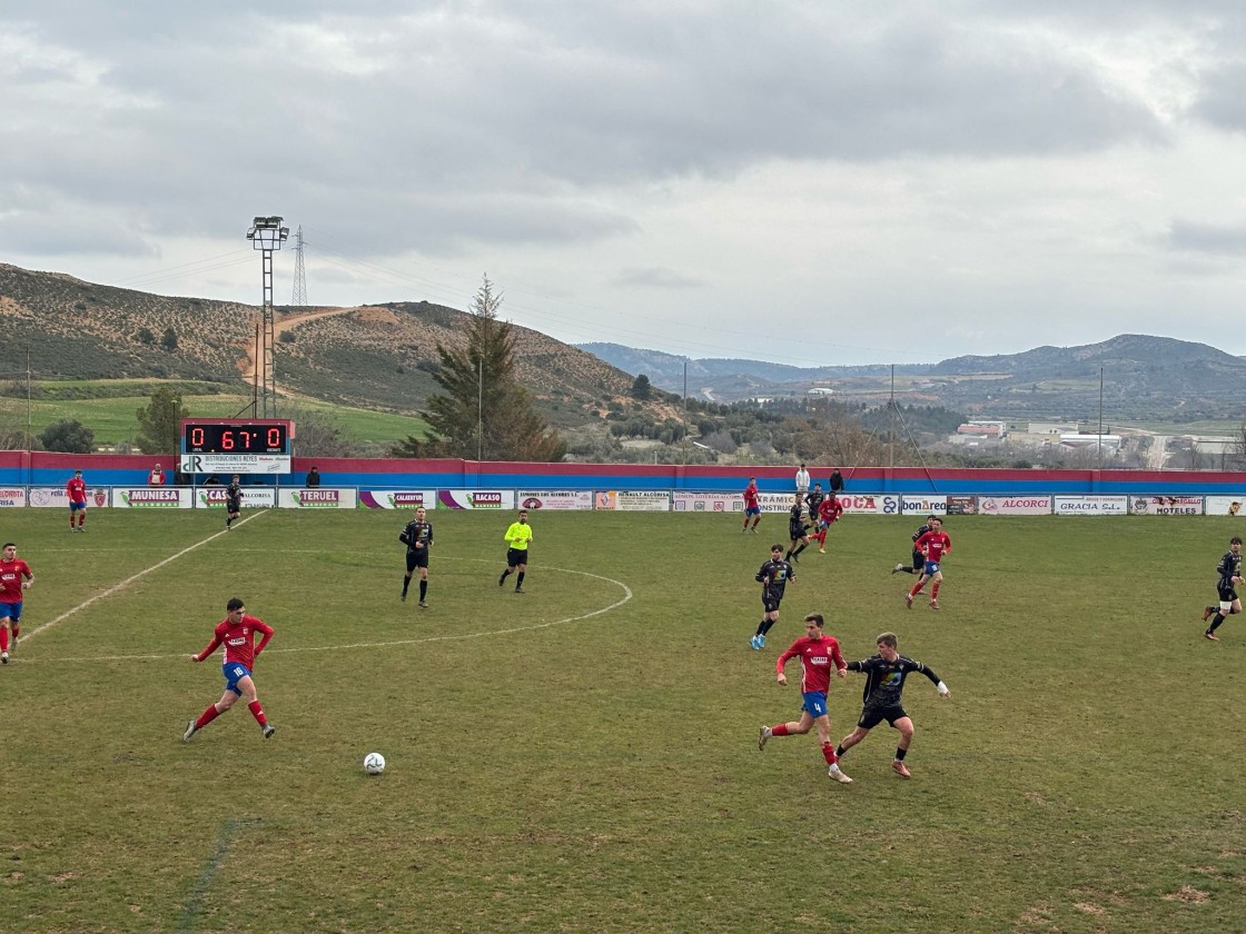 Derbi sin goles: empate a cero entre Alcorisa y Alcañiz que frena a ambos