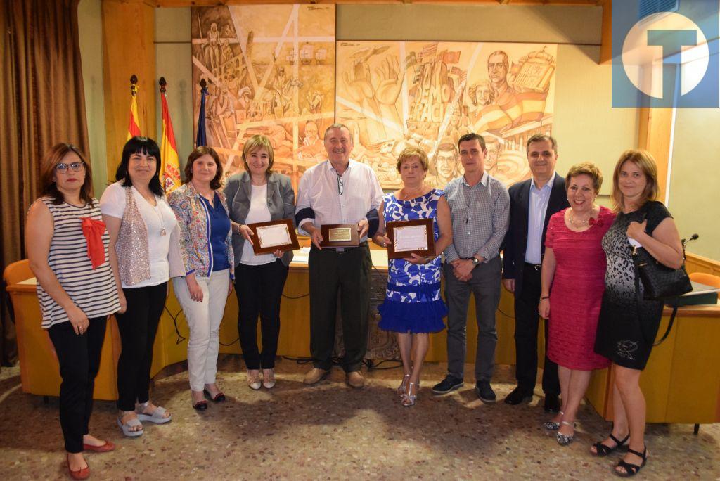 Alcorisa rinde homenaje a sus maestros durante los actos del Día de la Educación