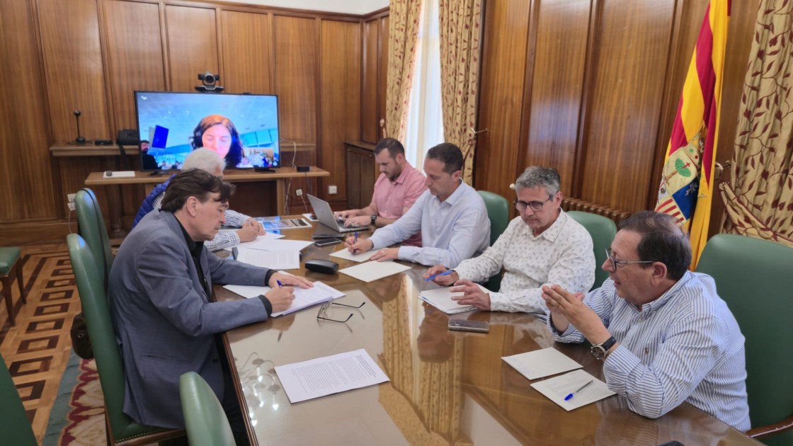 Adif no tirará finalmente cinco puentes de la línea en Teruel que tenía previsto derribar