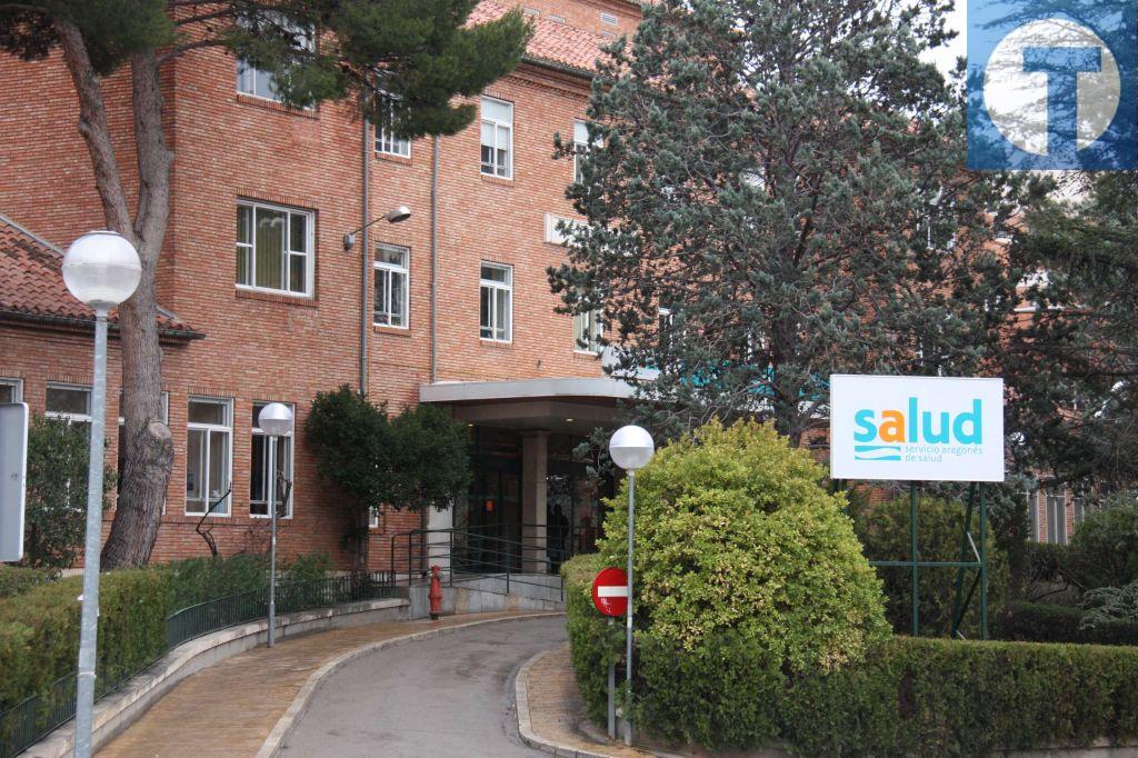 La oferta de camas de los Hospitales de Teruel y Alcañiz se reducirá en 49 unidades durante el mes de julio