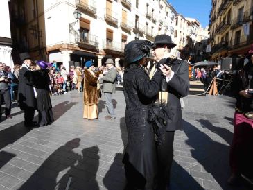 La fiesta del Modernismo ya se vive en las calles del Centro de Teruel
