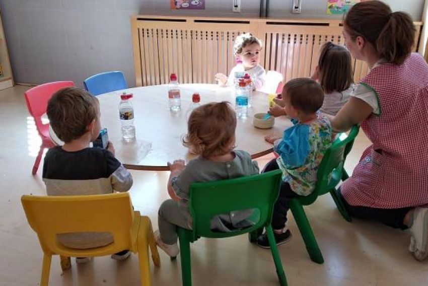 Utrillas amplía el servicio de comedor para niños entre uno y tres años