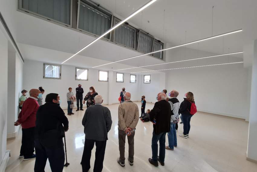 Más de 200 personas visitan el nuevo centro sociocultural San Julián de Teruel en la jornada de puertas abiertas