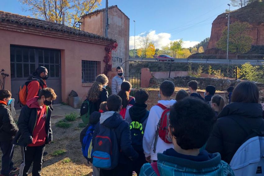 Alumnos del IES Santa Emerenciana visitan los antiguos alfares de los hermanos Górriz