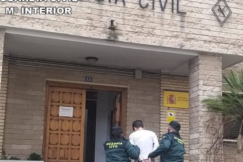 Detenido un hombre en Alcañiz tras robar al menos cuatro bolsos por el método del tirón