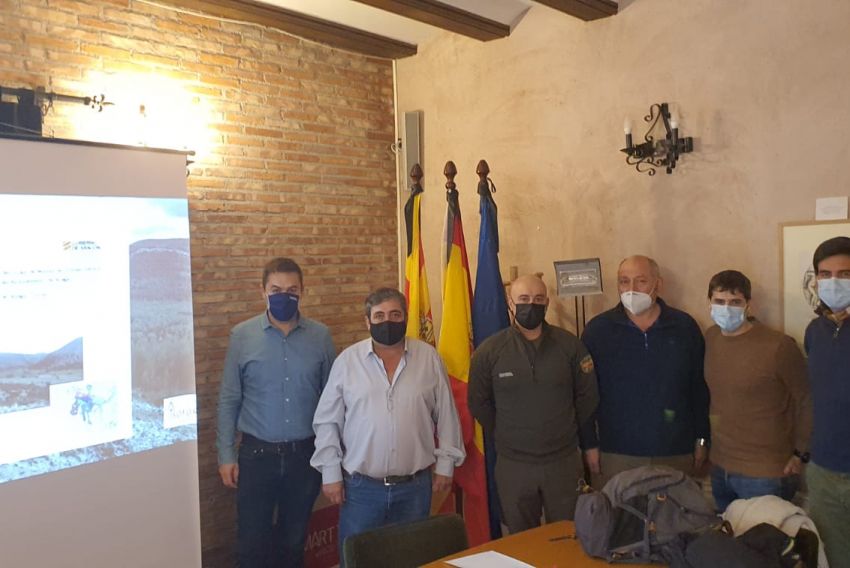 Gobierno de Aragón y Ayuntamiento de Aliaga coordinan que parte de los ingresos municipales por las eólicas vayan a conservación de los montes