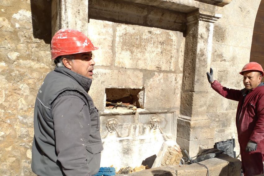 Comienzan los trabajos para restaurar la fuente del Deán de Teruel capital