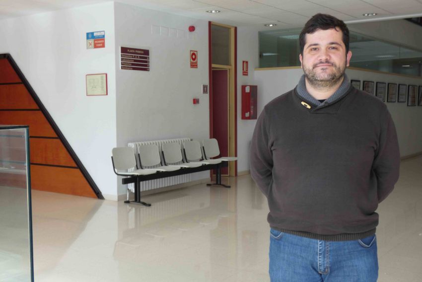 Jesús Gallardo toma el relevo de Inmaculada Plaza al frente de la Escuela Politécnica de Teruel