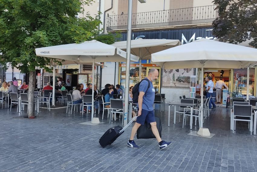 Las reservas de última hora caracterizan un mes de julio que, de momento, pinta flojo en la provincia