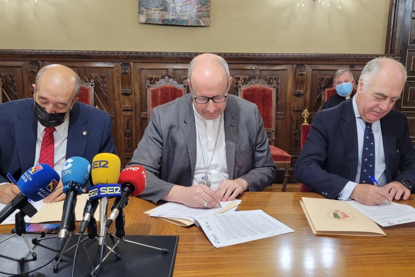 Firmado un convenio entre DPT, Obispado de Teruel y Albarracín y Fundación Ibercaja para la conservación de 20 iglesias y ermitas turolenses