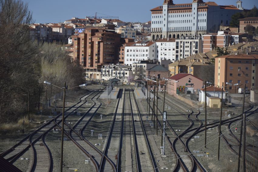 El Adif invertirá otros 45 millones de euros en la transformación de la línea ferroviaria Zaragoza-Teruel-Sagunto
