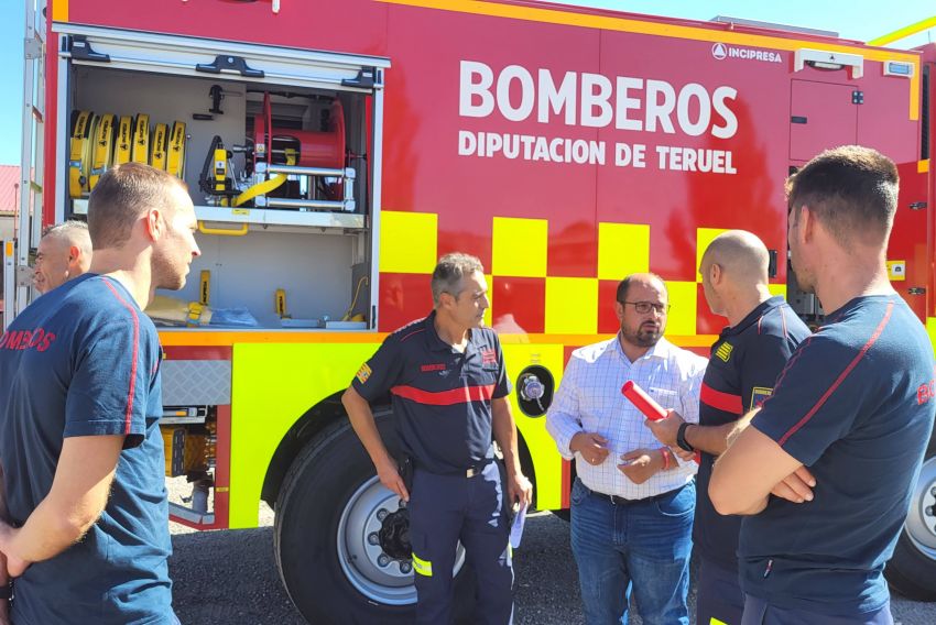 Los bomberos de la DPT cuentan con un nuevo vehículo forestal más versátil ante nevadas