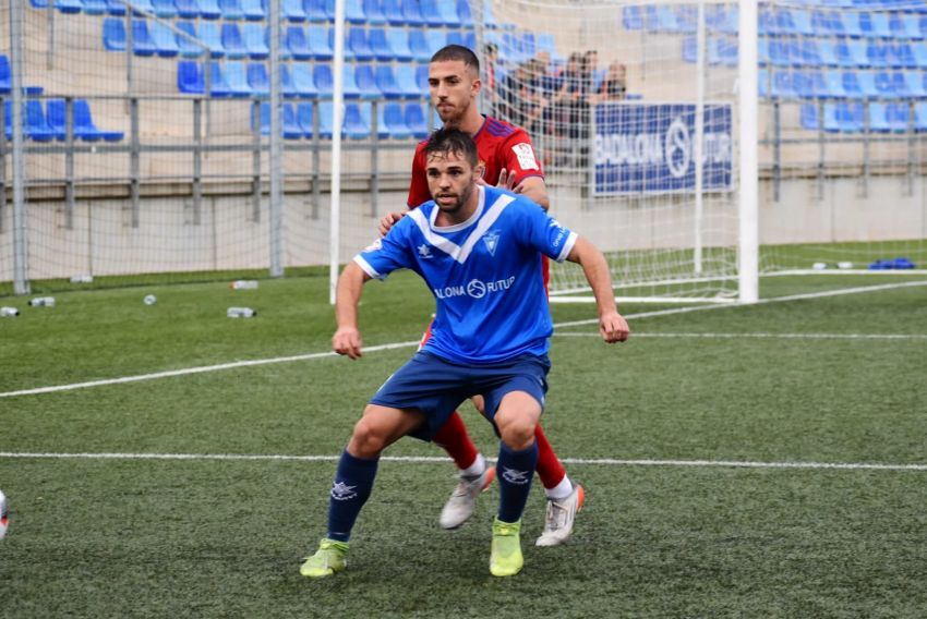 El CD Teruel más práctico conquista Badalona (0-1)