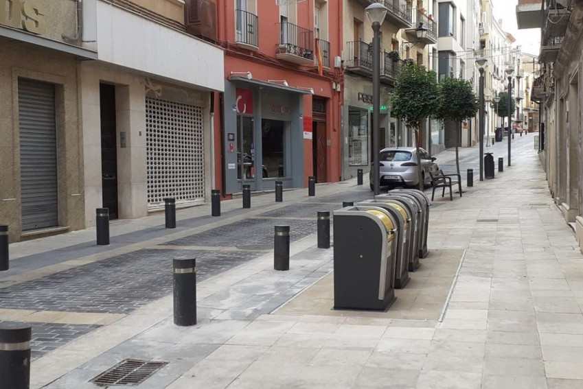 Los contenedores de la calle Mayor de Alcañiz ya están soterrados