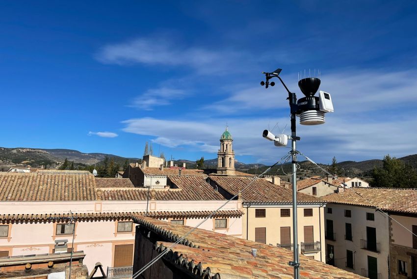 Instalan una estación meteorológica en Rubielos de Mora con datos a tiempo real